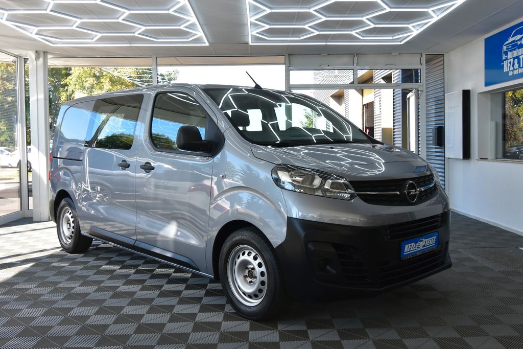 Bild des Angebotes Opel Vivaro Kasten Doppelkabine NAVI TEMP Wenig KM