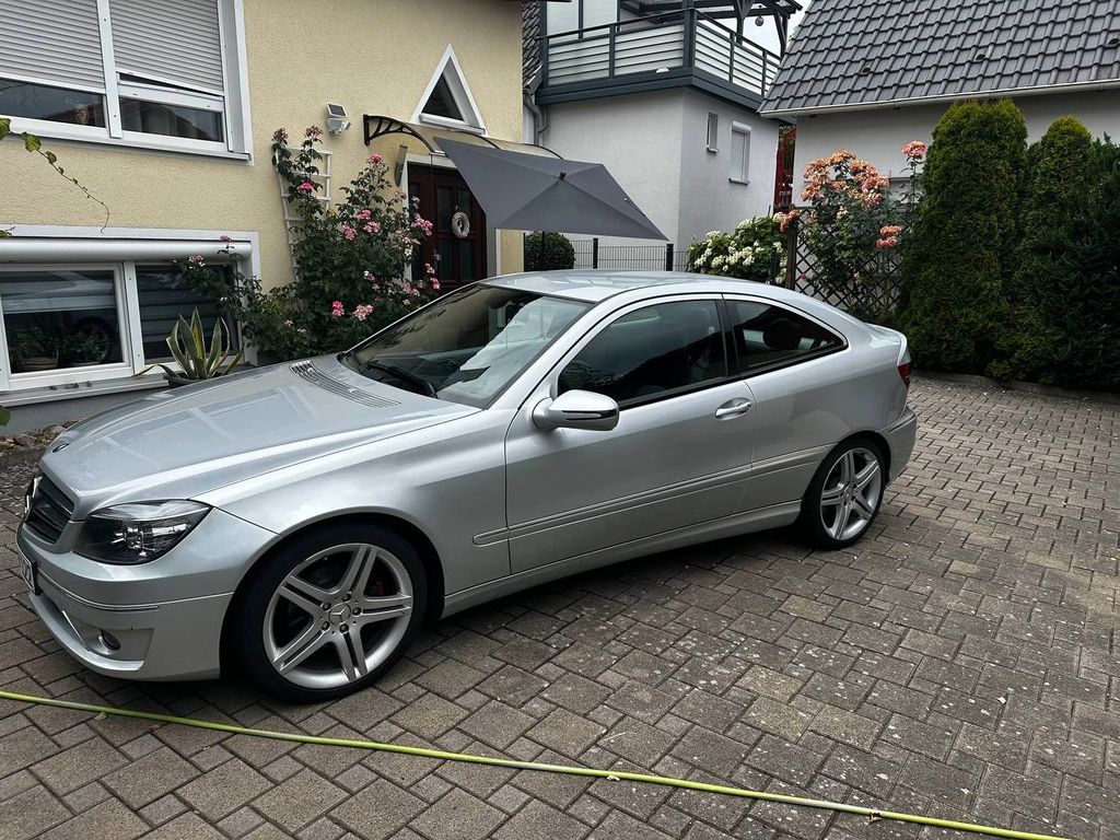 Bild des Angebotes Mercedes-Benz CLC 200 KOMPRESSOR -