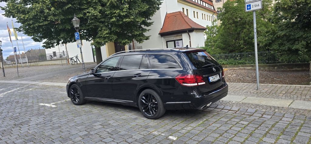 Bild des Angebotes Mercedes-Benz E 350 BlueTEC 4MATIC T -