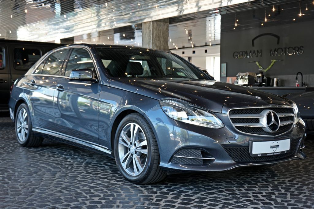 Bild des Angebotes Mercedes-Benz E 200 CGi 7G Limousine Avantgarde *WENIG KM*