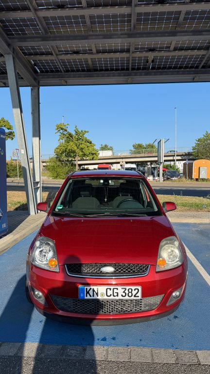 Bild des Angebotes Ford Fiesta 1,6 TDCi Ghia Ghia