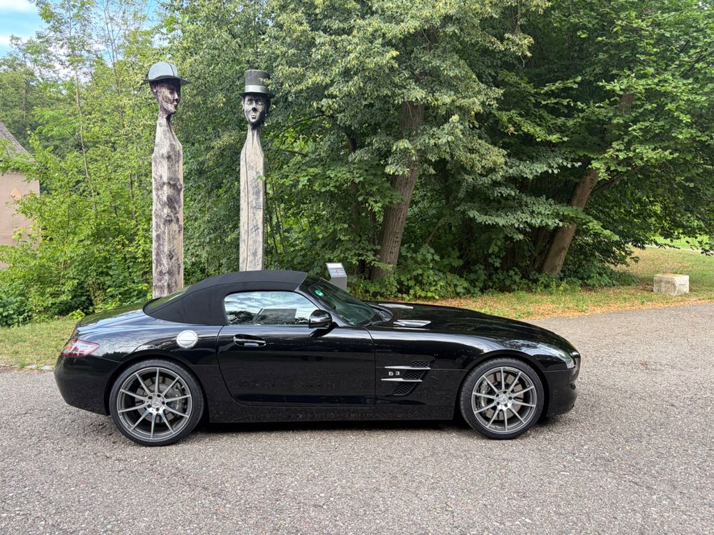 Mercedes-Benz SLS AMG 6.2 V8 Roadster TOPZUSTAND USA Import