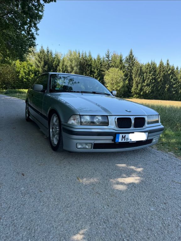 BMW 328i Coupe Motor revidiert