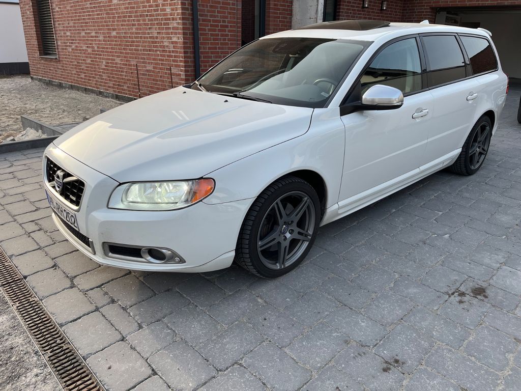 Bild des Angebotes Volvo V70 D3 RDesign