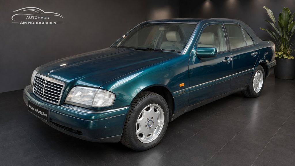 Mercedes-Benz C 200 Elegance AUTOMATIK AMG Abgasanlage