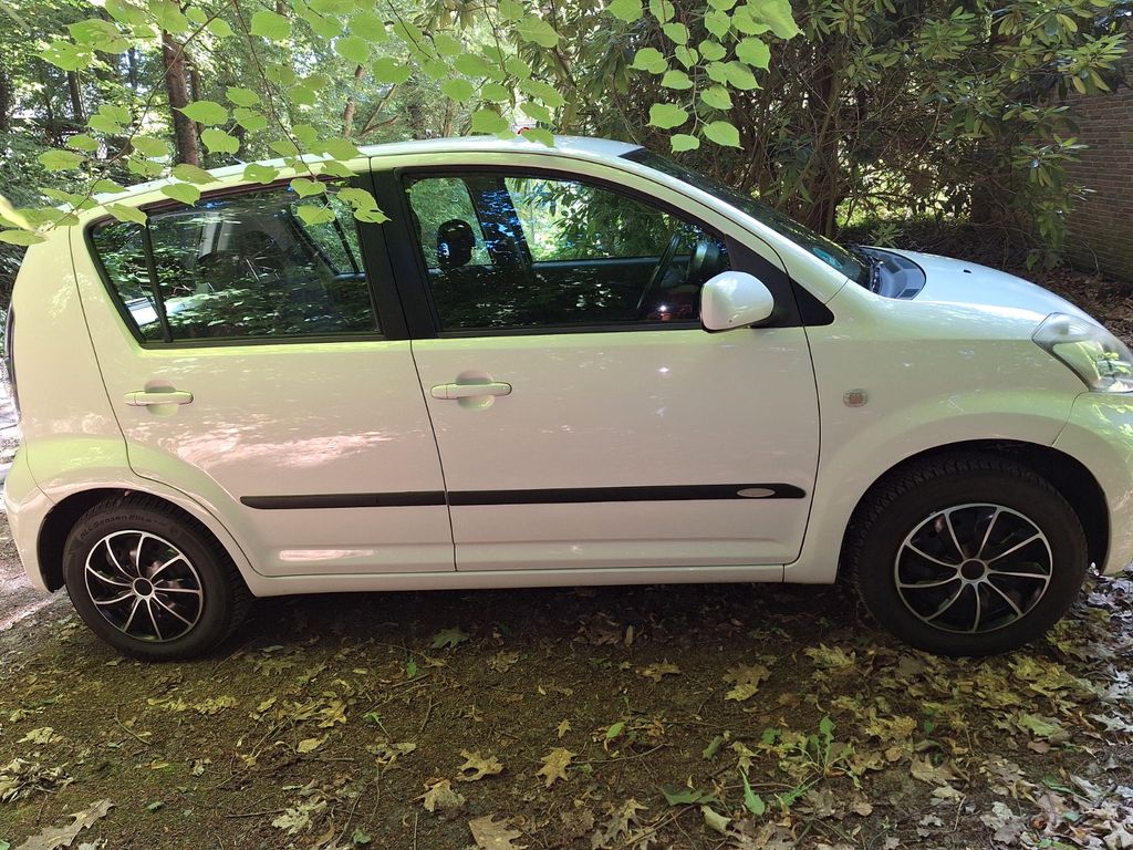 Bild des Angebotes Daihatsu Sirion 1.0 -