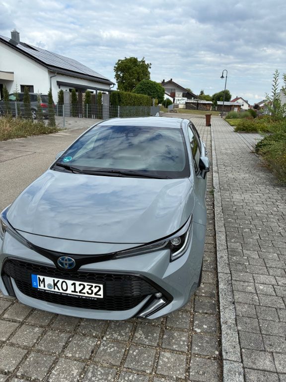Bild des Angebotes Toyota Corolla 1,8 Hybrid Team Deutschland Team Deu...