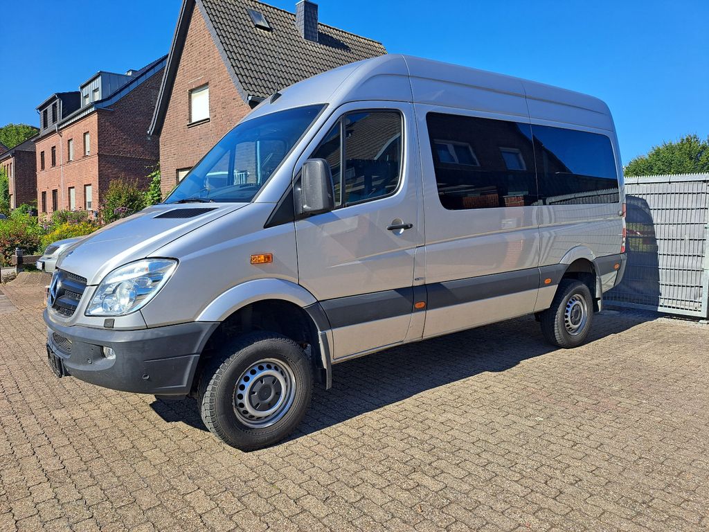 Bild des Angebotes Mercedes-Benz Sprinter 319 4x4 8-Sitzer*Klima*Xenon*3,5t AHK