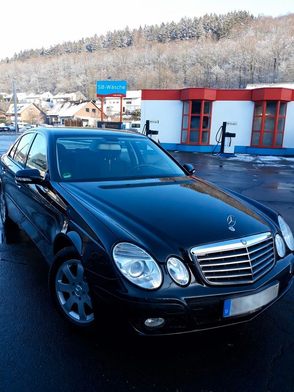 Bild des Angebotes Mercedes-Benz 230