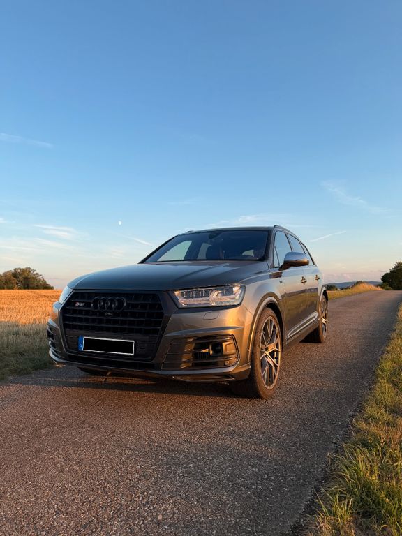 Audi SQ7 4.0 TDI quattro BOSE VC AHK ACC TOP 435PS!