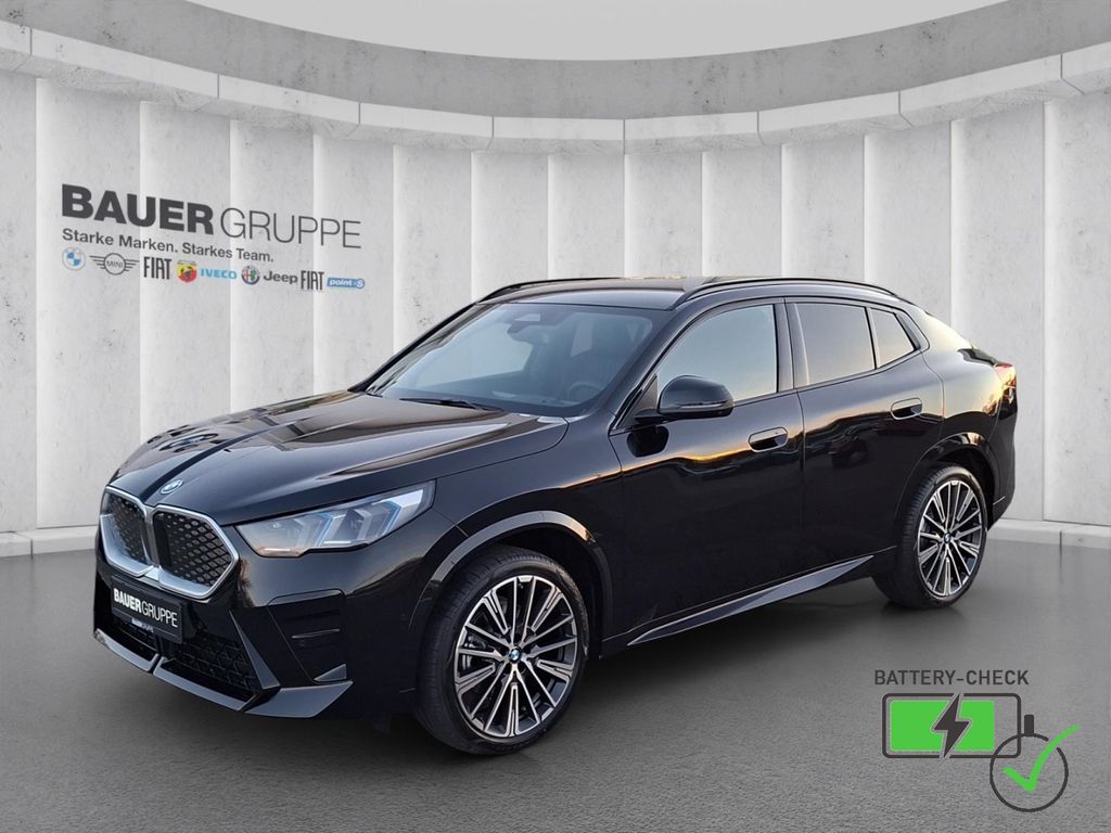 Bild des Angebotes BMW iX2 xDrive30 M Sport UPE 74.390,-€ HUD AHK Pano