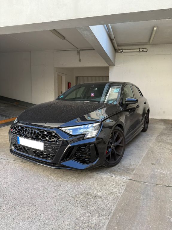 Bild des Angebotes Audi RS3 2.5 TFSI S tronic Sportback - Performance