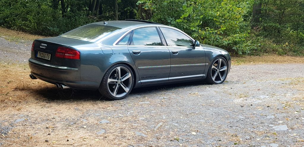 Audi A8 3.0 TDI (DPF) tiptronic quattro -