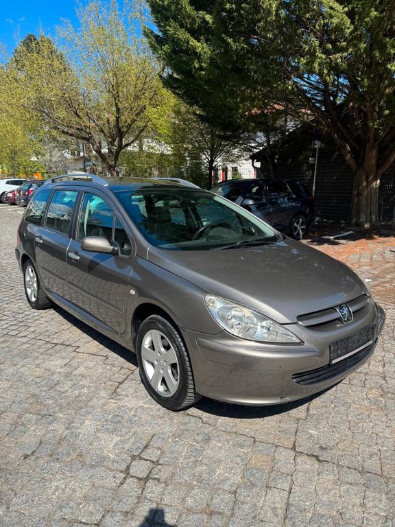 Bild des Angebotes Peugeot 307sw Automatik/TÜV NEU/Panorama/Klima/Bordcomp.