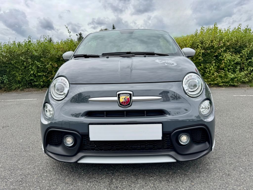 Bild des Angebotes Abarth 695 70th Anniversario  3.900 KM Sammlerzustand