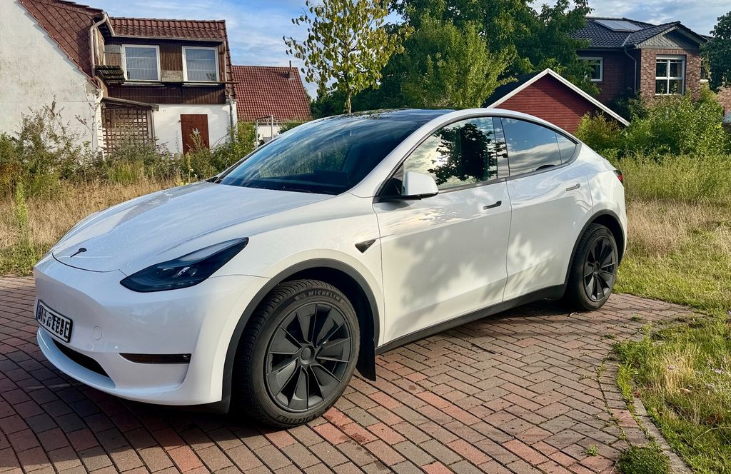 Bild des Angebotes Tesla Model Y Long Range Dual Motor AWD Long Range