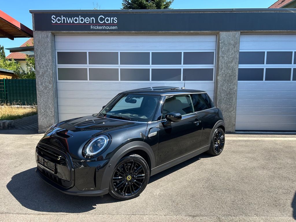 Bild des Angebotes MINI Cooper SE Facelift Pano HUD HiFi H&K Kamera