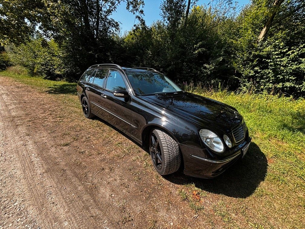 Bild des Angebotes Mercedes-Benz E 500 4MATIC T AVANTGARDE Avantgarde