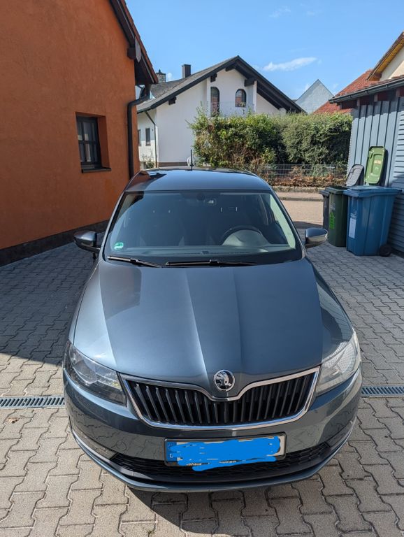 Skoda Rapid 1.0 TSI Spaceback