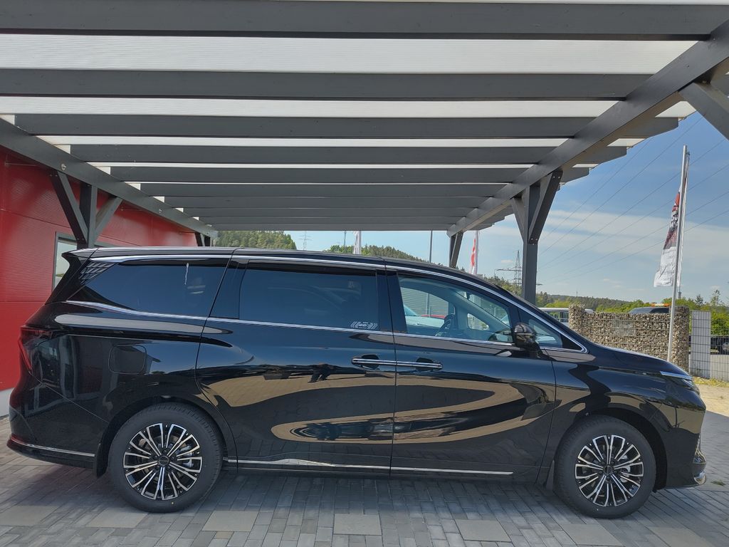 Bild des Angebotes DFSK Forthing 9 HEV 7-Sitzer Van  inkl Winterräder