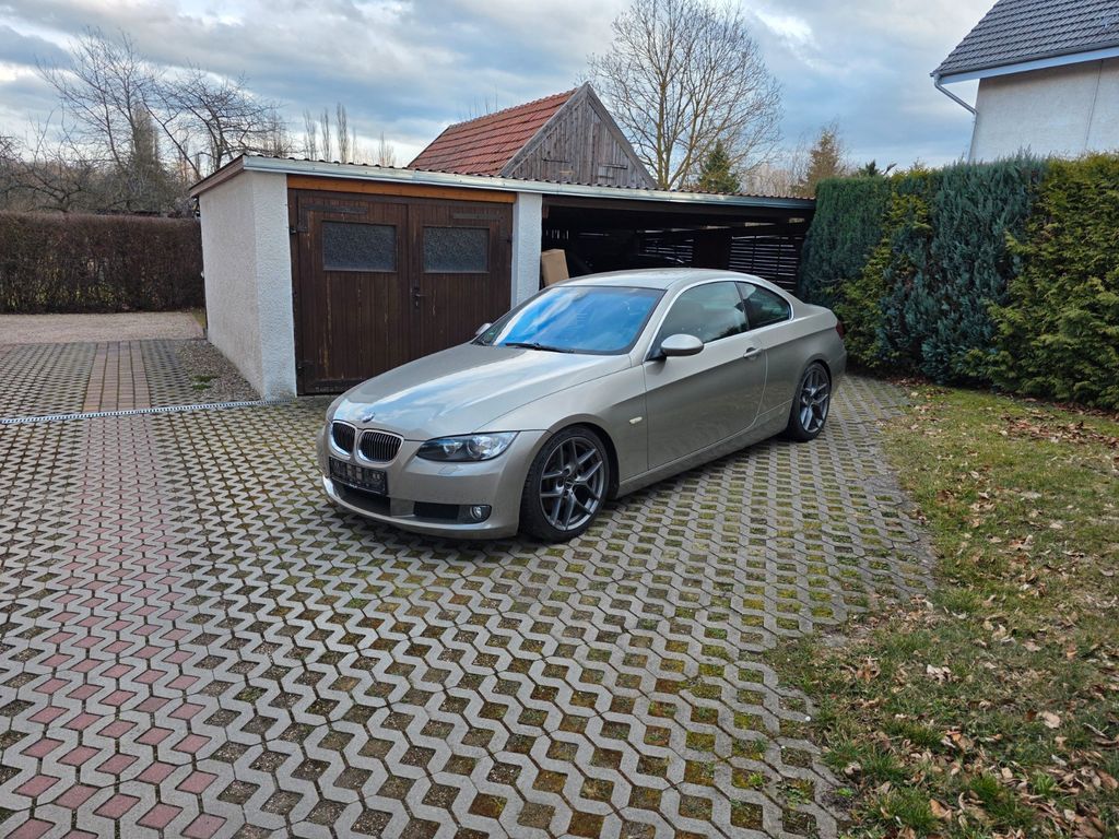 Bild des Angebotes BMW 325i Coupé - Top Zustand, Sommer & Winterreifen
