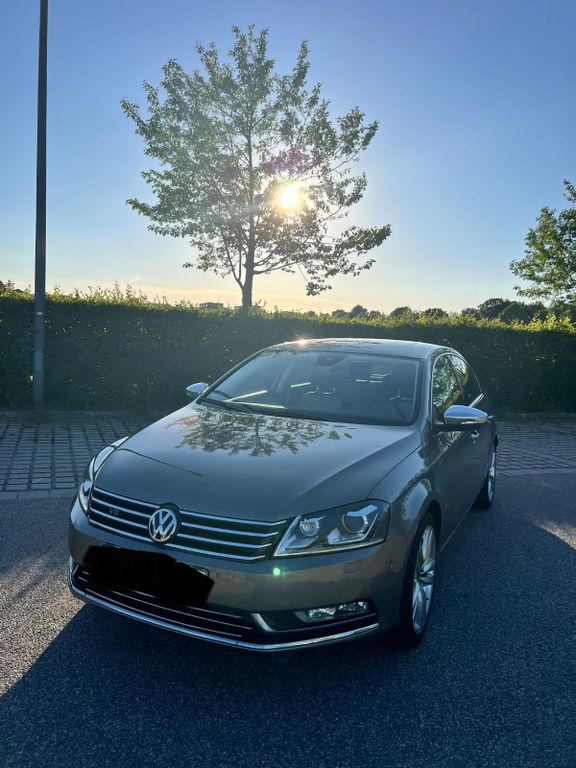 Bild des Angebotes Volkswagen Passat 3.6 V6 DSG 4MOTION Exclusive