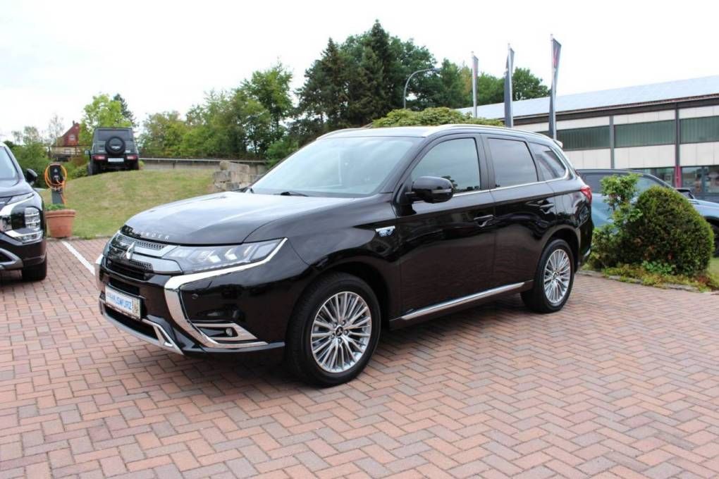 Bild des Angebotes Mitsubishi OUTLANDER 2.4 PHEV PLUS SPIRIT A/T