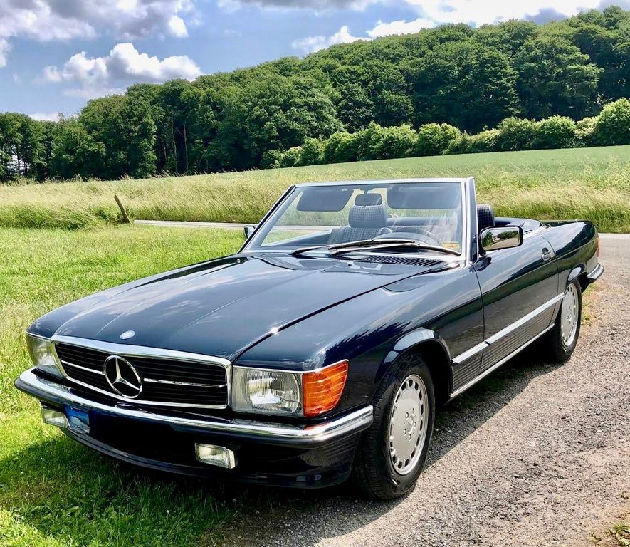 Mercedes-Benz SL 300 R107 - 89.200 km -64.900,€- AUTOM. - 2.Hd