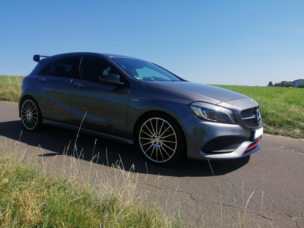 Bild des Angebotes Mercedes-Benz A 250 Sport AMG Spoiler 19" Felgen