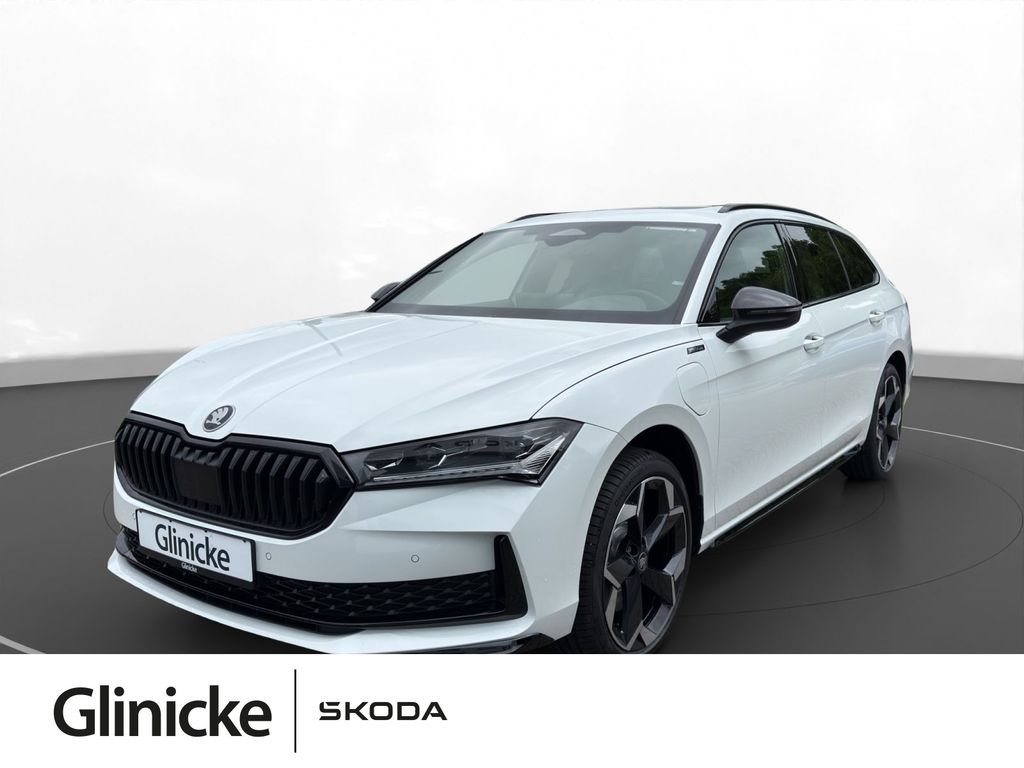 Skoda Superb Combi 1.5 TSI iV Sportline PANO AHK PDC