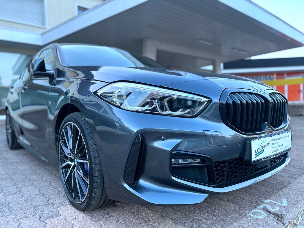 Bild des Angebotes BMW 120 d xDrive M Sport Aut Navi LED Panorama Kamer