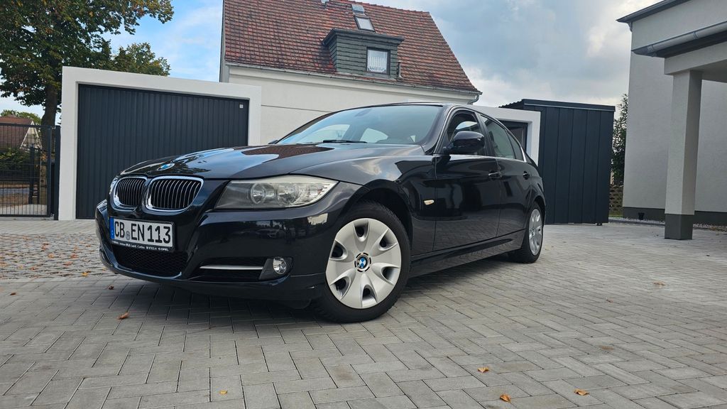 Bild des Angebotes BMW 318i Edition Lifestyle Edition Lifestyle