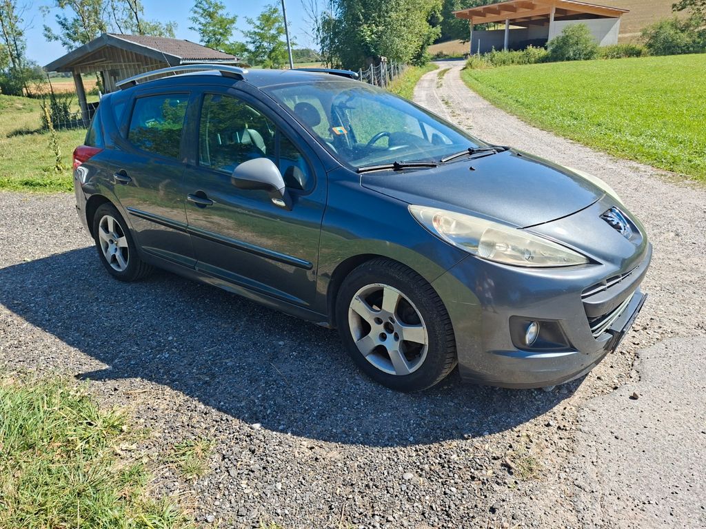 Bild des Angebotes Peugeot 207 SW Premium*Tüv 10/27 Euro 5*Panoramadach