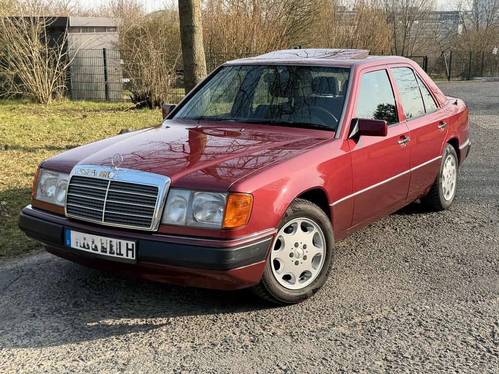 Bild des Angebotes Mercedes-Benz 230 230E W124 AUTOMATIK RENTNER VOLLE HISTORIE
