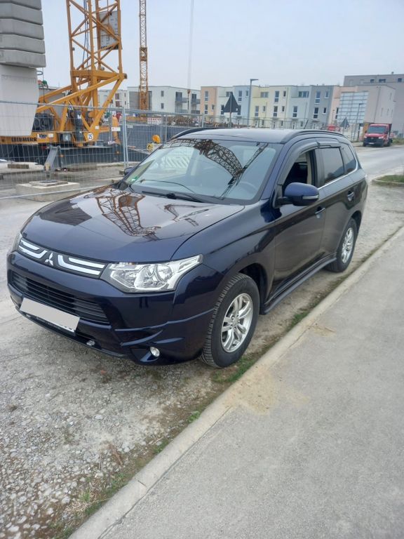 Bild des Angebotes Mitsubishi Outlander 2.2 DI-D TÜV NEU