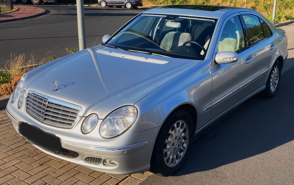 Bild des Angebotes Mercedes-Benz E 200  KOMPRESSOR    ELEGANCE