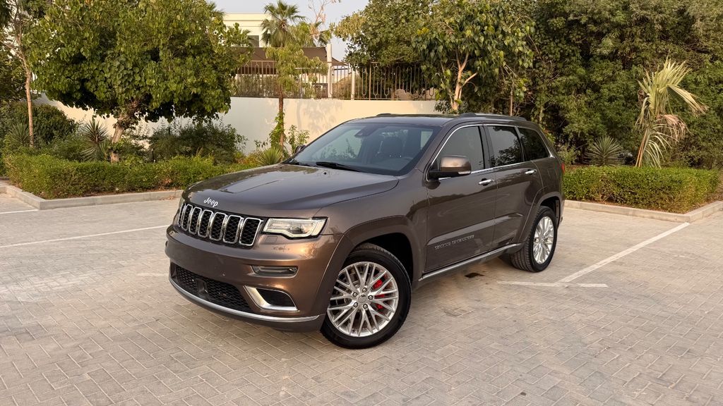 Bild des Angebotes Jeep V8*SUMMIT*VOLL*PANO*LUFT*TV*AHK*NAVI*CLEAN-CARF