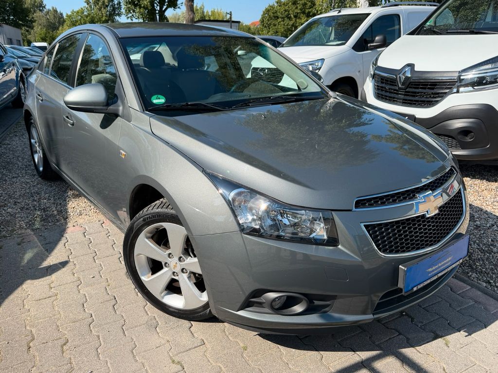 Bild des Angebotes Chevrolet Cruze LT *Aut.*Navi*PDC*MFL* TÜV Neu