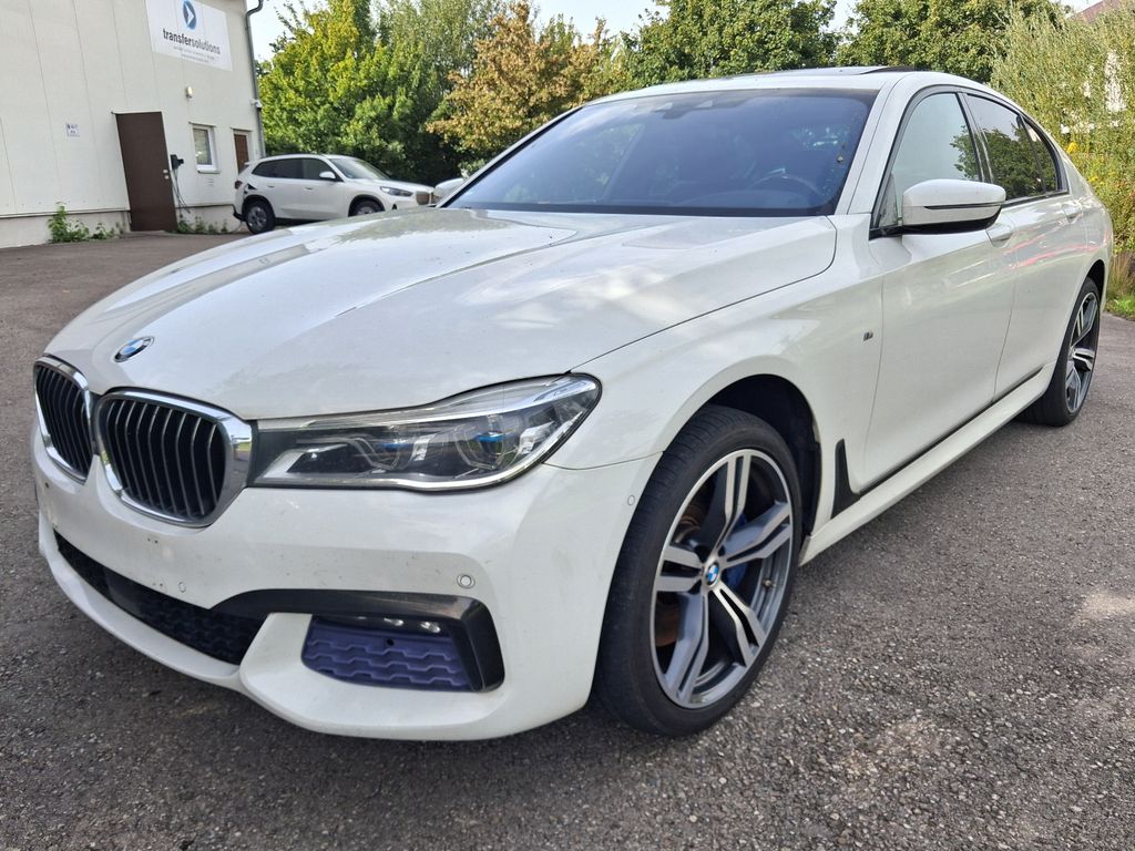 BMW 750d xDrive M-Sportpaket absolute Vollaussattung