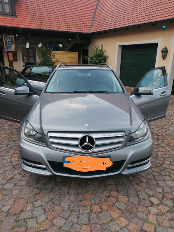 Bild des Angebotes Mercedes-Benz 220