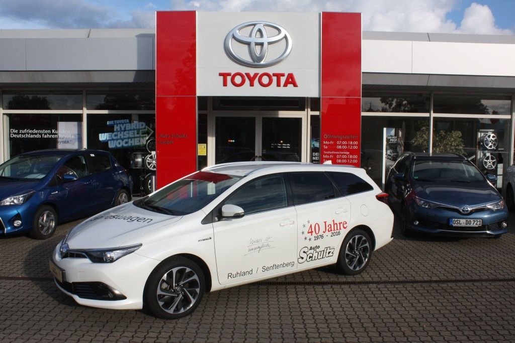 Toyota Auris Touring Sports 1.8 Hybrid AT Design Editio