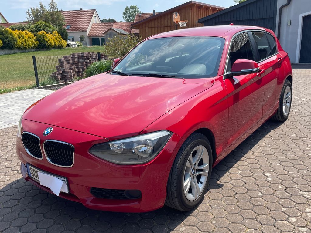 Bild des Angebotes BMW 114i, TÜV 09/2027, 8-fach bereift, top gewartet