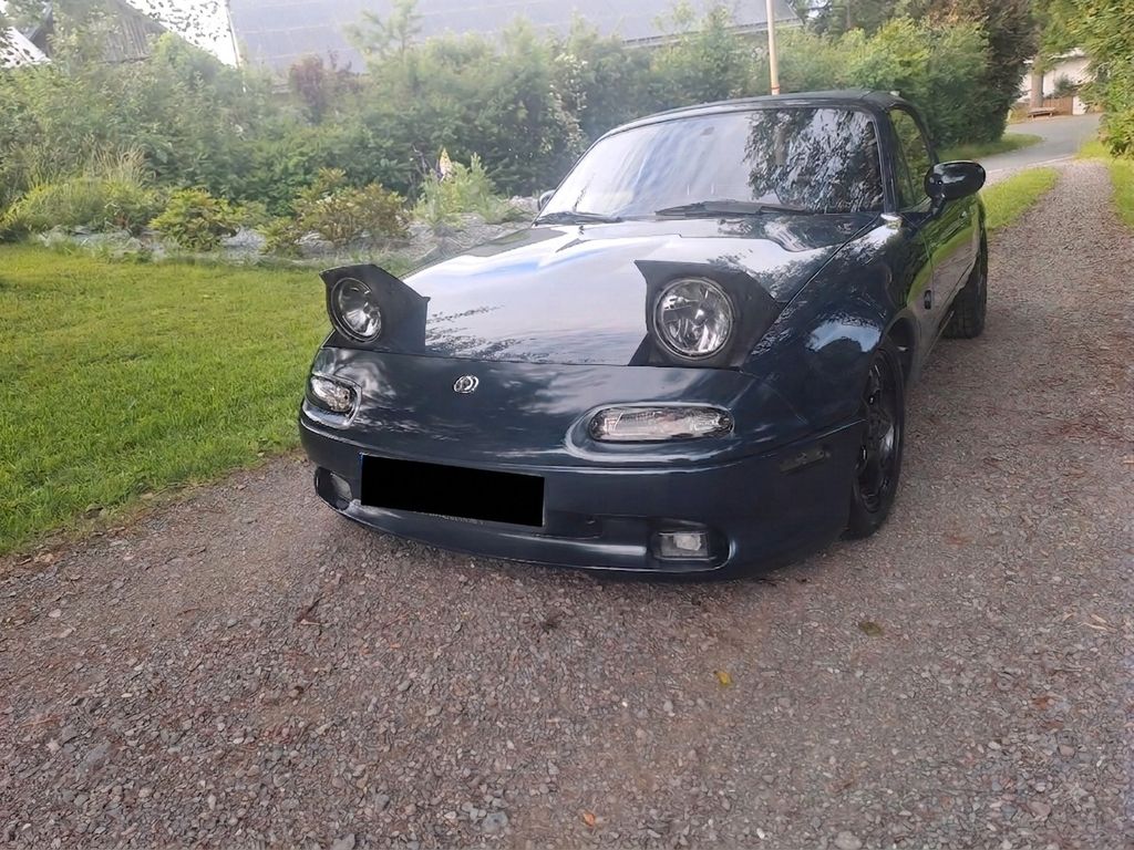 Mazda MX-5 1.9 -