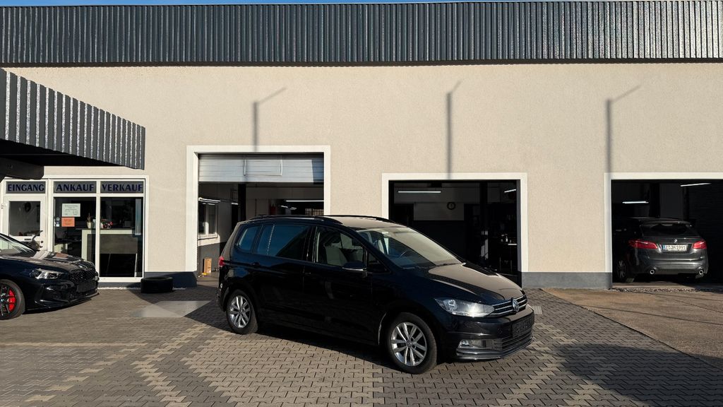 Bild des Angebotes Volkswagen Touran Comfortline 7 Sitzer Temp Sitzheizung