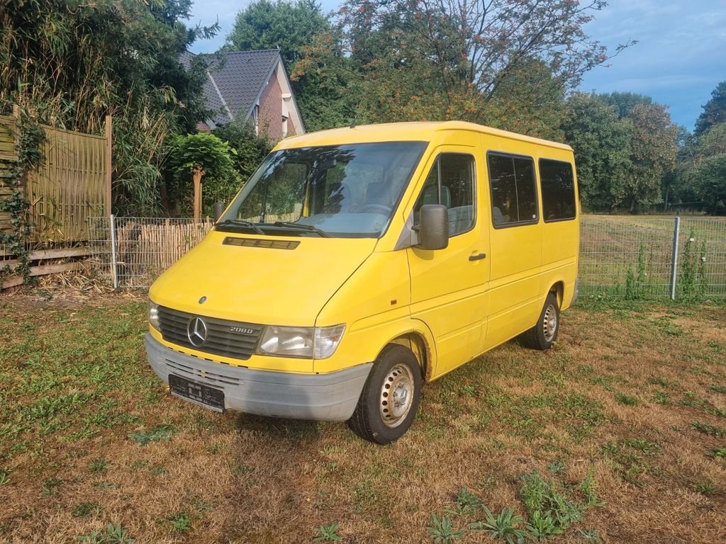 Bild des Angebotes Mercedes-Benz Sprinter 208D