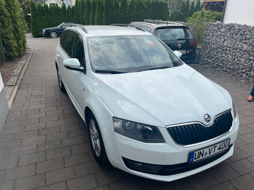 Bild des Angebotes Skoda Octavia 2.0 TDI Joy Combi Joy