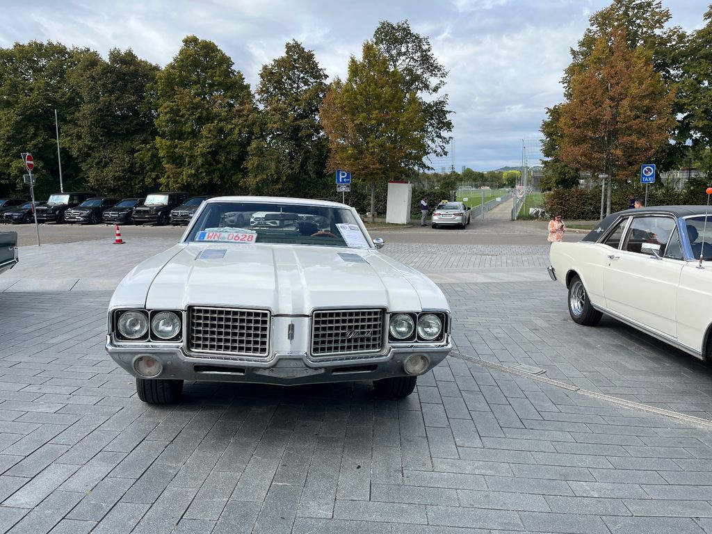 Bild des Angebotes Oldsmobile Cutlass 5,7l V8 *Garantie*