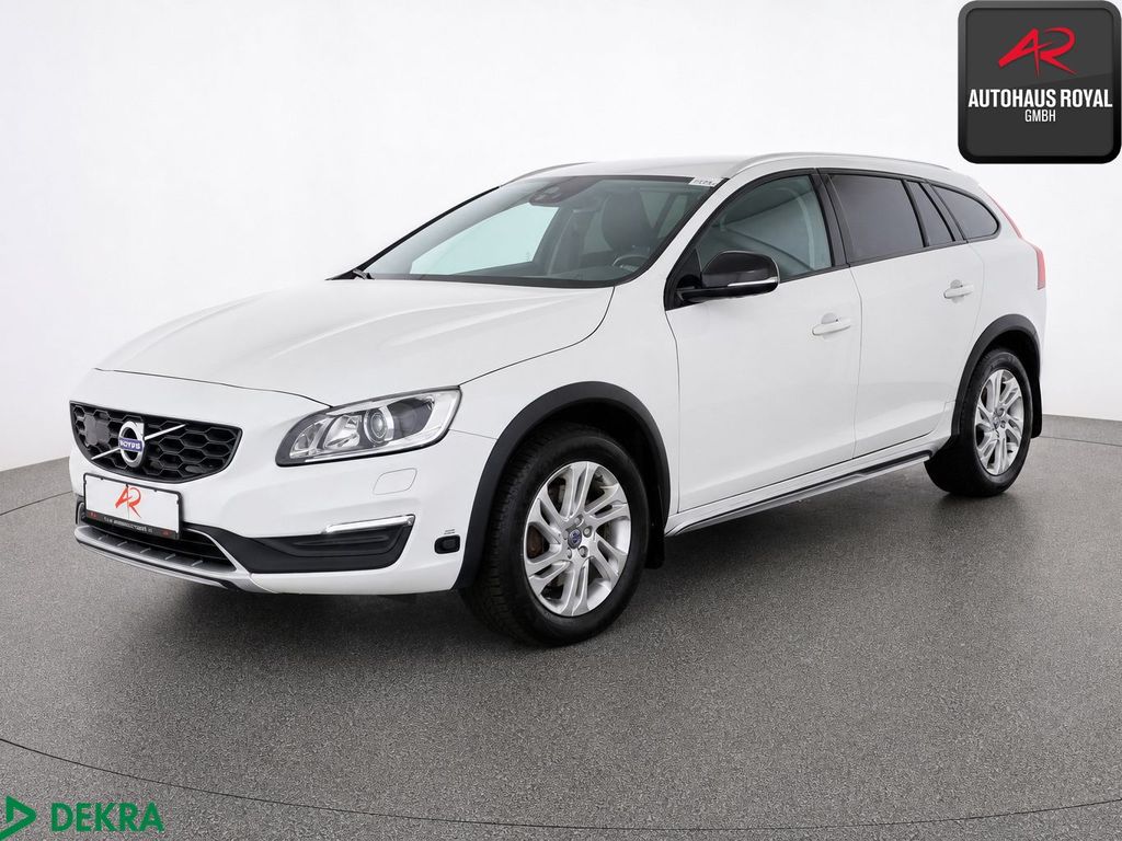 Bild des Angebotes Volvo V60 Cross Country D3 TOTWINKEL,SPURHALTE,SITZHZ
