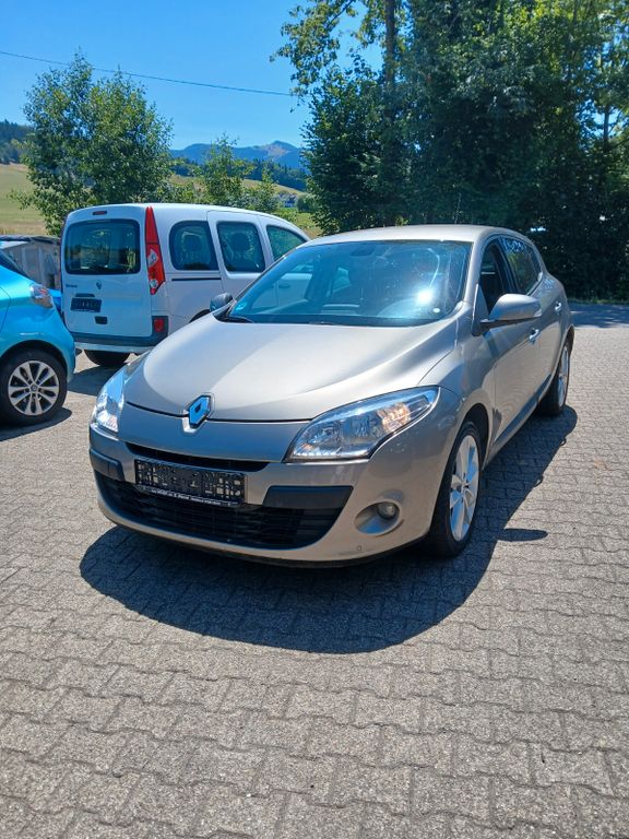 Bild des Angebotes Renault Megane Luxe TCE 130 Luxe