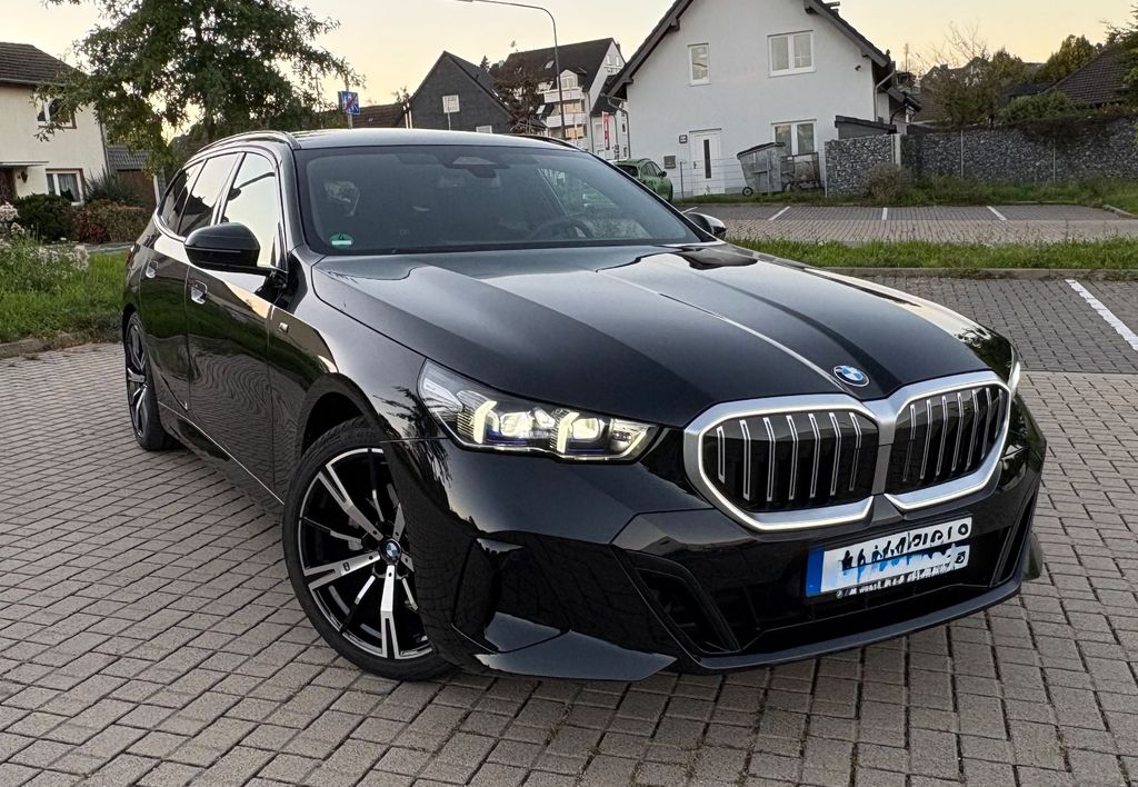Bild des Angebotes BMW 520i Touring M Sport | Neuwertig | 5.426 km